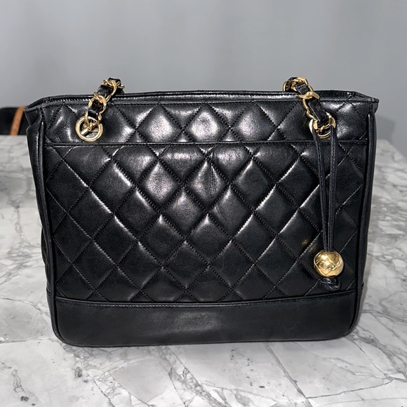 Chanel Matelasse lamb skin quilted shoulder bag - Picture 2 of 14